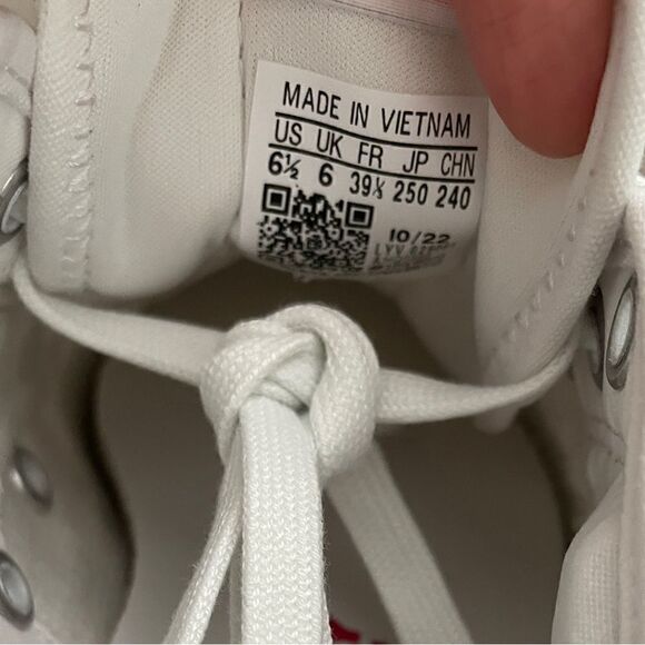 NWOT Adidas NIZZA platform Hello Kitty Women 7.5/Junior 6.5(HQ6888) - Picture 12 of 13